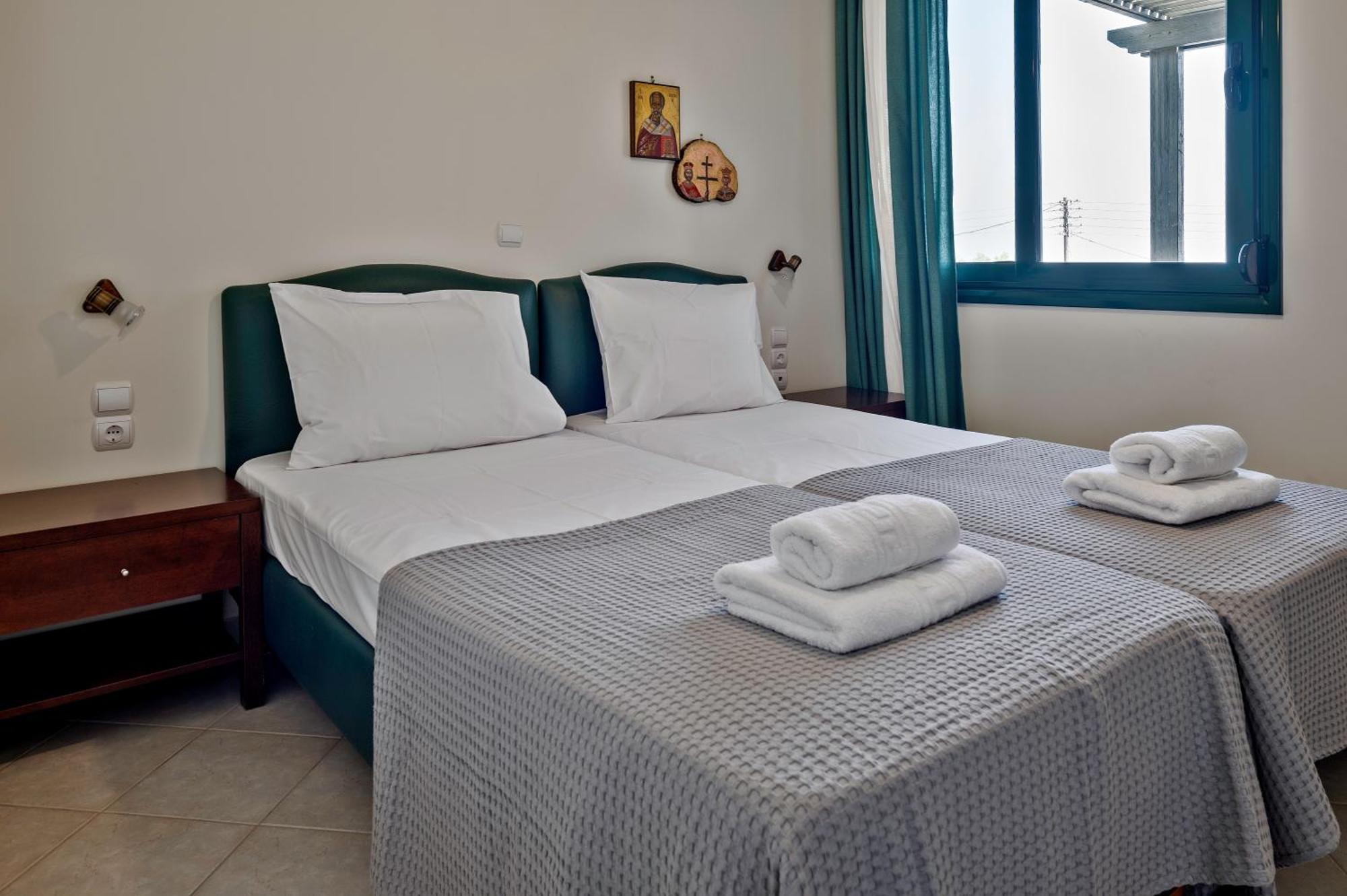 Marisia Apartment Keratokambos Bagian luar foto
