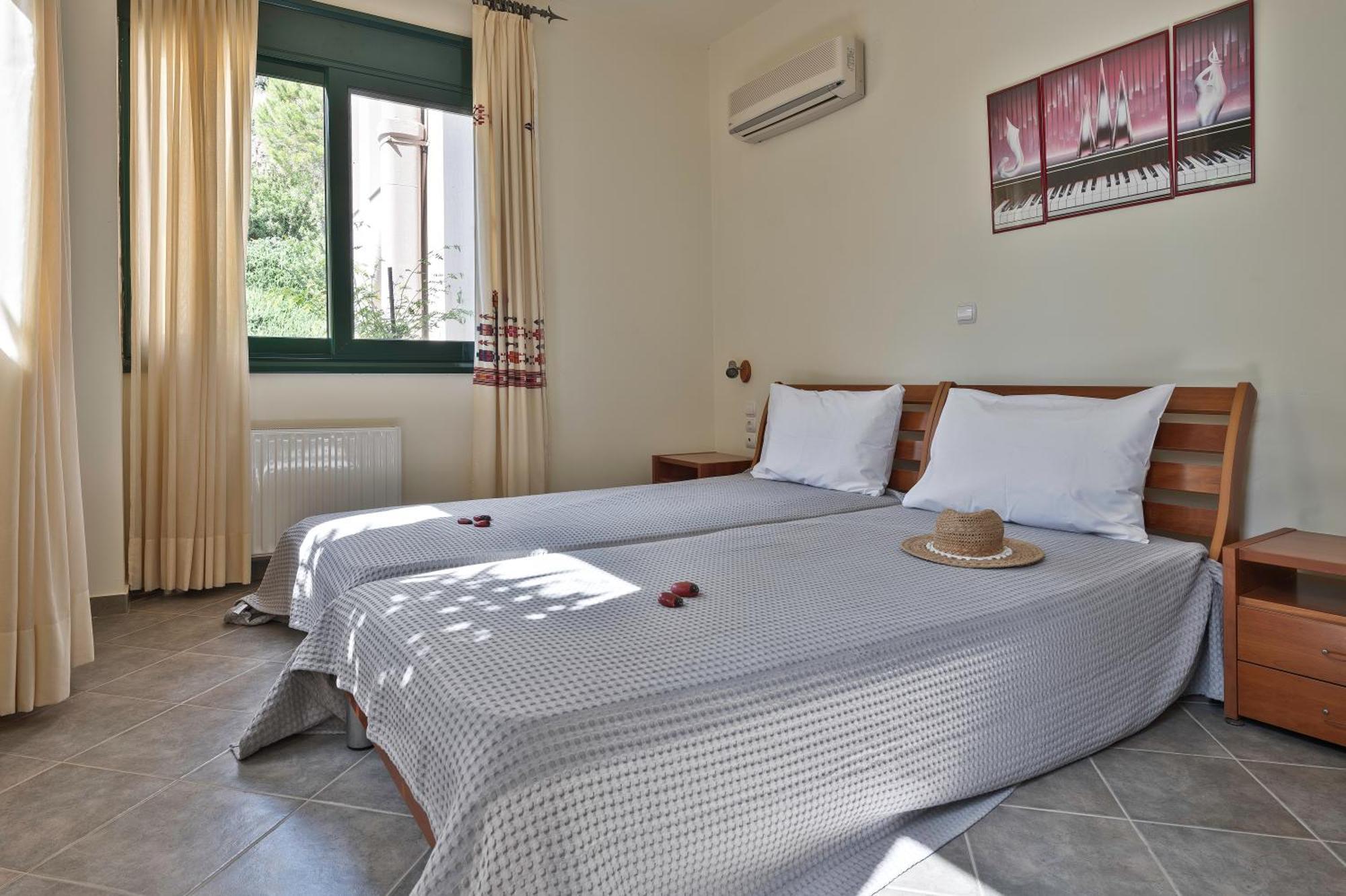 Marisia Apartment Keratokambos Bagian luar foto